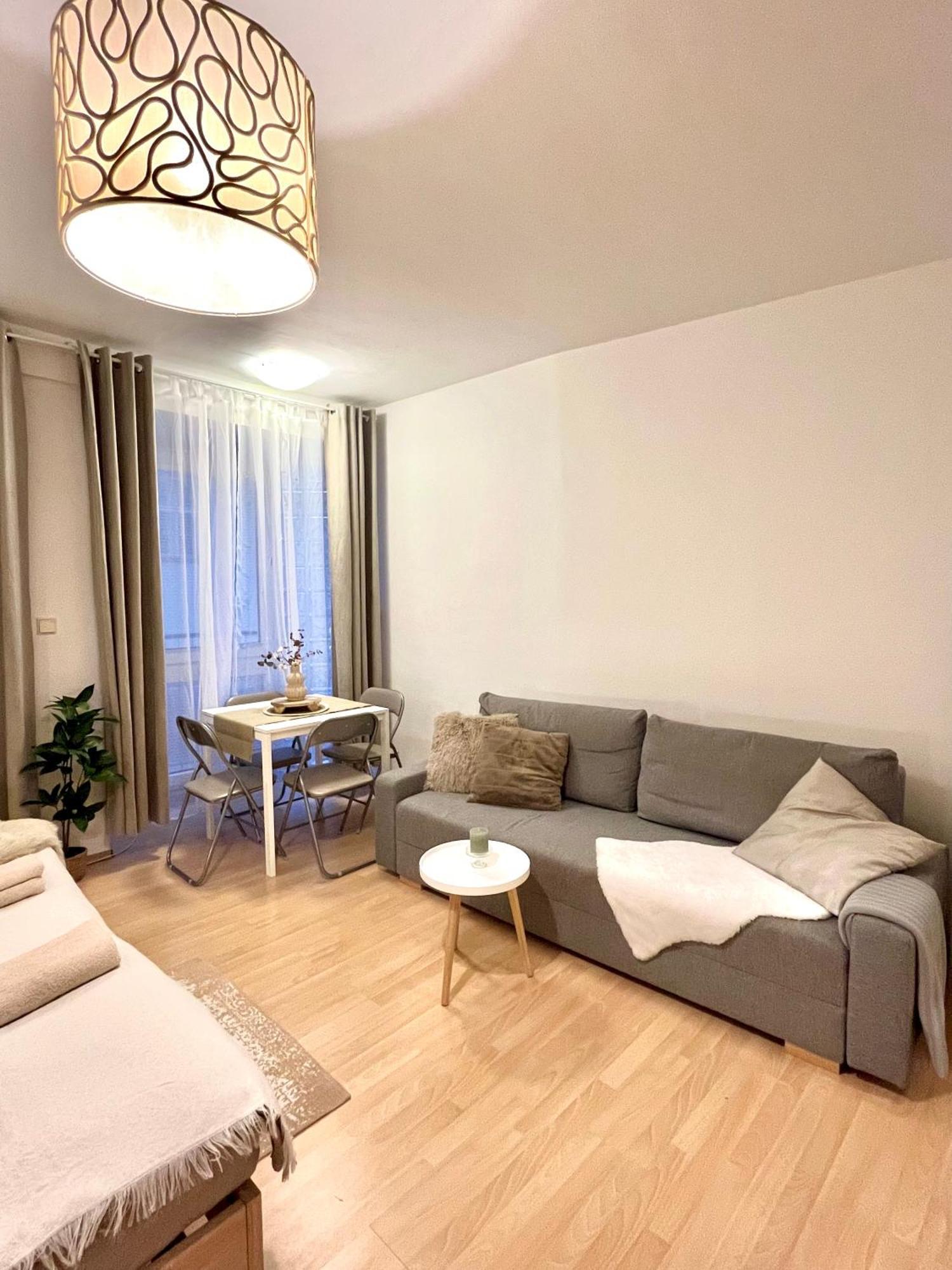 Apartment Simona - Old Town Bratislava Exteriör bild