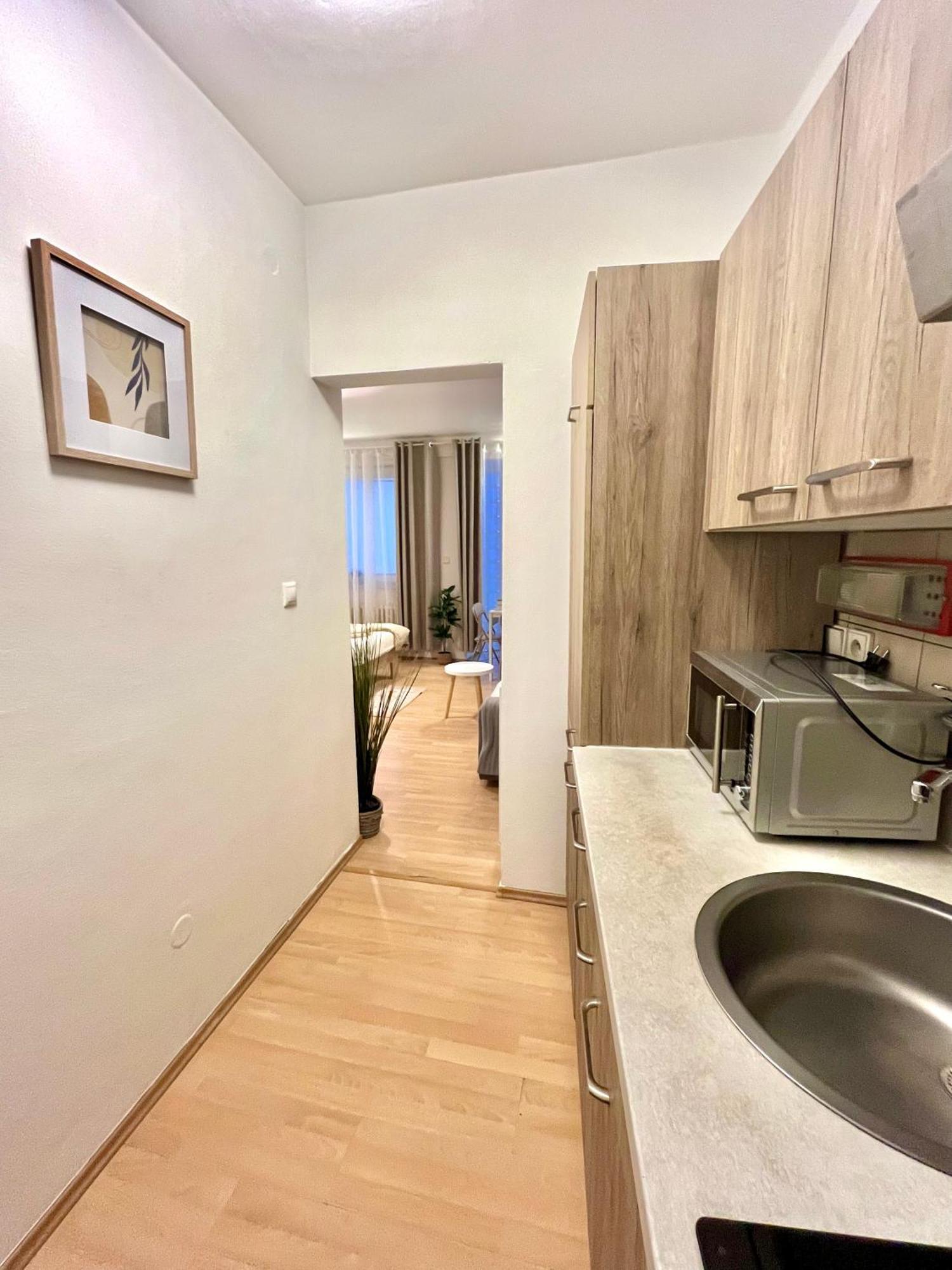 Apartment Simona - Old Town Bratislava Exteriör bild